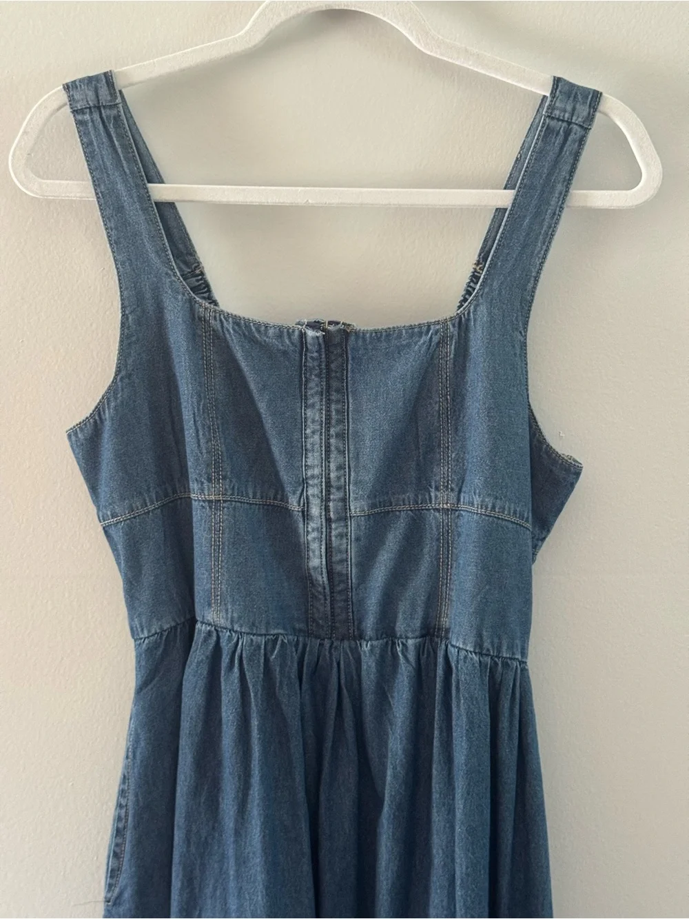 Sleeveless Denim Midi Dress in Blue M